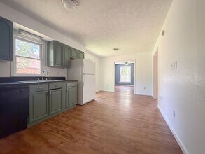 263 Dyer Ave in Cookeville, TN - Building Photo - Building Photo