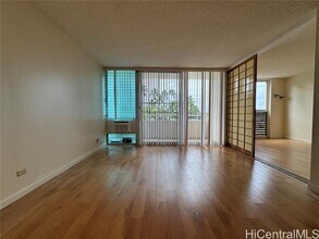 1676 Ala Moana Blvd in Honolulu, HI - Building Photo - Building Photo