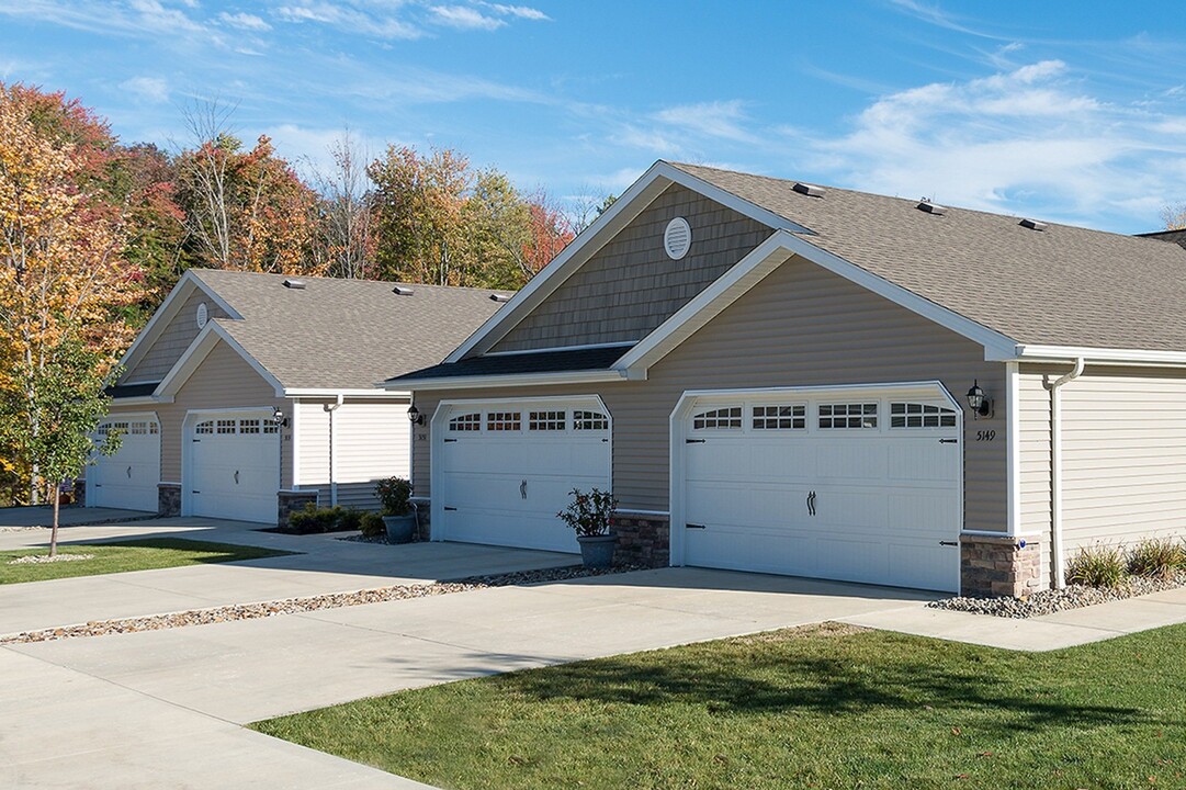 Redwood Pickerington in Pickerington, OH - Building Photo