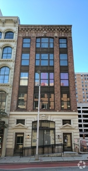 311-313 W Baltimore St in Baltimore, MD - Building Photo