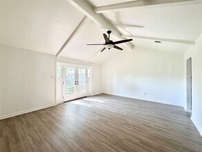 10410 Sagetrail Dr in Houston, TX - Building Photo - Building Photo