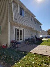 7415 S 415 E in Midvale, UT - Foto de edificio - Building Photo