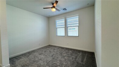 1429 Whistling Kite St in Las Vegas, NV - Building Photo - Building Photo