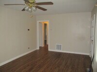 1270 Lawndale Ct photo'