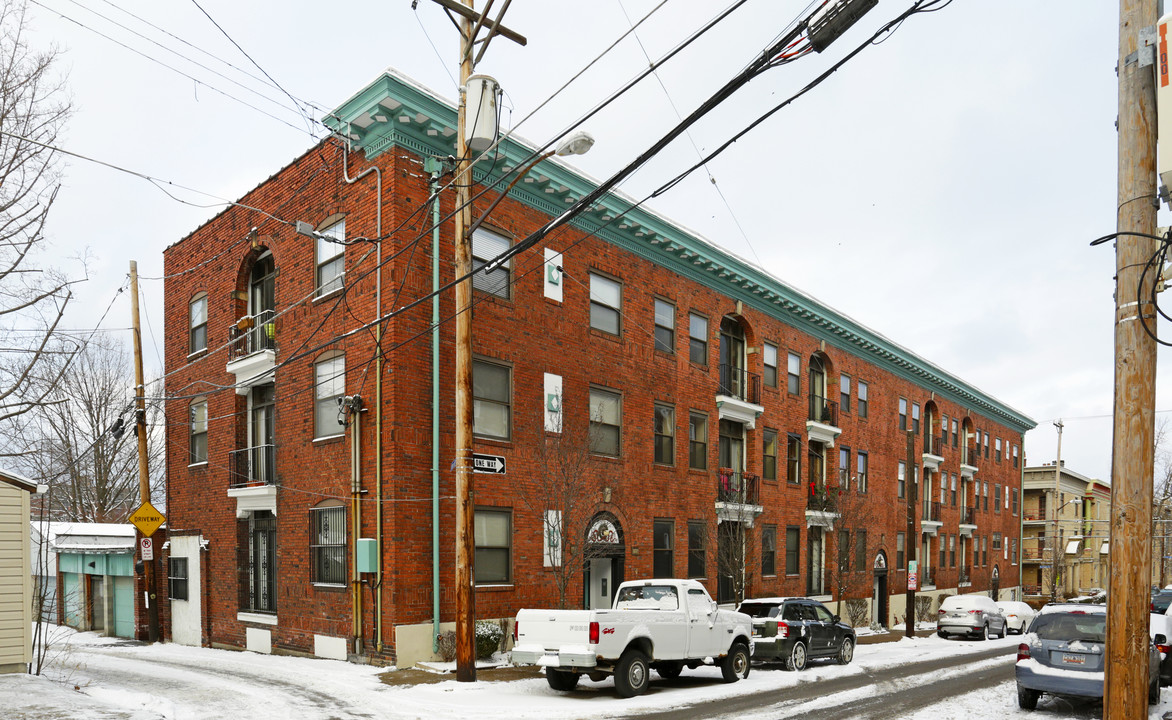 5607-5611 Elmer St in Pittsburgh, PA - Foto de edificio