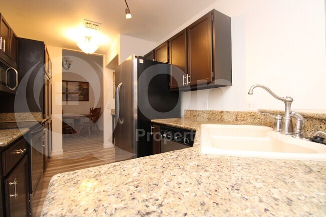 3210 E Calle De La Punta in Tucson, AZ - Building Photo - Building Photo
