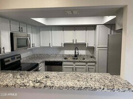 1645 W Baseline Rd in Mesa, AZ - Building Photo