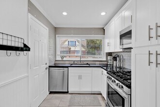 5516 Chenevert St in Houston, TX - Building Photo - Building Photo