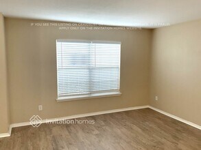 926 Gillon Dr in Arlington, TX - Building Photo - Building Photo