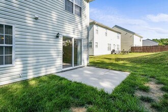 3005 Woodbluff Dr in Greensboro, NC - Building Photo - Building Photo