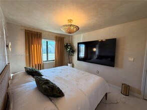 14617 SW 167th Terrace in Miami, FL - Building Photo - Building Photo