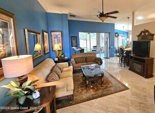 1299 Potomac Dr in Merritt Island, FL - Foto de edificio - Building Photo