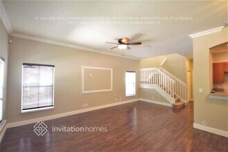 2465 SW 99th Way in Miramar, FL - Foto de edificio - Building Photo