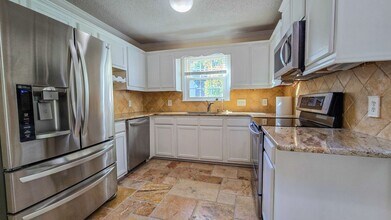 1804 Larkhill Ct in Kernersville, NC - Building Photo - Building Photo