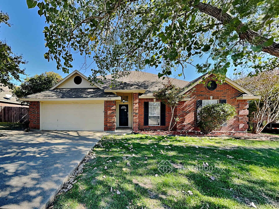 198 Taos Loop in Aledo, TX - Foto de edificio