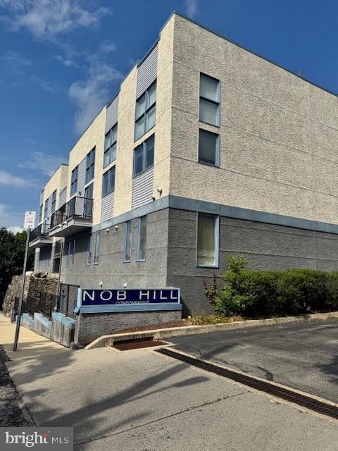 182 Gay St in Philadelphia, PA - Building Photo