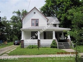 1415 Sherwood Ave in Kalamazoo, MI - Building Photo