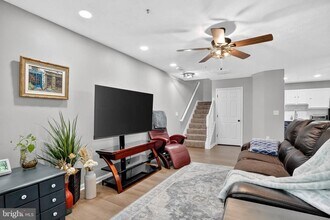 8031 Brookstone Ct in Severn, MD - Building Photo - Building Photo