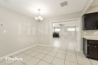 924 Brockway Ave in Orlando, FL - Foto de edificio - Building Photo