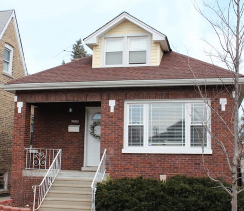3023 N Mason Ave in Chicago, IL - Building Photo
