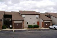 Mallard and HI-TEC Apartments photo'