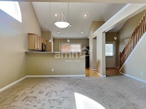 439 Parkview Ct in Monroe, OH - Foto de edificio - Building Photo