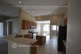 11407 Callaway Pond Dr in Riverview, FL - Building Photo - Building Photo