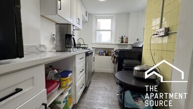 1630 N Fairfield Ave, Unit CH-2 in Chicago, IL - Building Photo - Building Photo