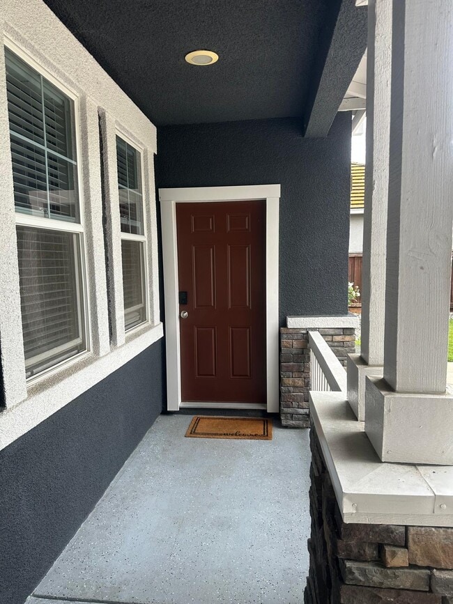 1764 La Pergola Dr in Brentwood, CA - Building Photo - Building Photo