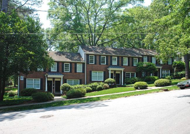 Historic Garden Hills in Atlanta, GA - Foto de edificio - Building Photo