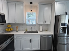 5511 San Francisco Blvd in Sacramento, CA - Foto de edificio - Building Photo