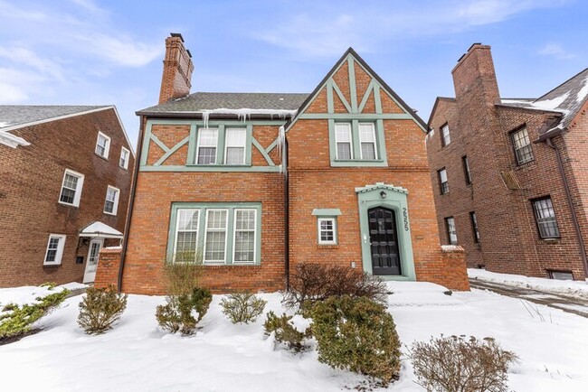 2555 Saybrook Rd in University Heights, OH - Building Photo - Building Photo