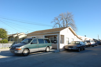 324 Williams Rd in Salinas, CA - Building Photo - Building Photo