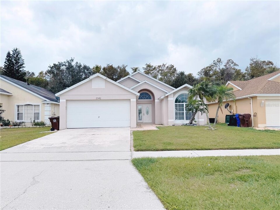 2342 Lily Pad Ln in Kissimmee, FL - Building Photo