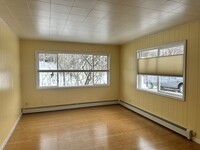 1836 Scenic Way, Unit 2 in Anchorage, AK - Building Photo - Building Photo