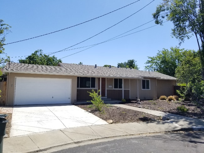property at 1406 Idaho Ct