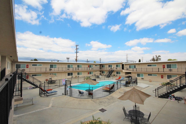 Baldwin Arms Apartments in Temple City, CA - Building Photo - Building Photo