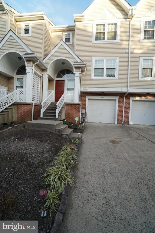 property at 2002 Harvard Dr