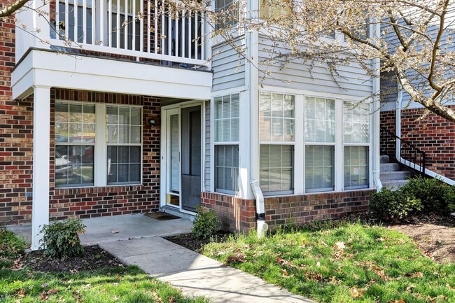 property at 904 Swallow Crest Ct