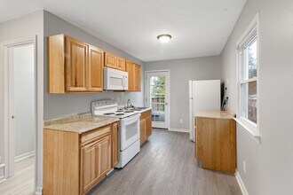 210 Roanoke St in Christiansburg, VA - Building Photo - Building Photo