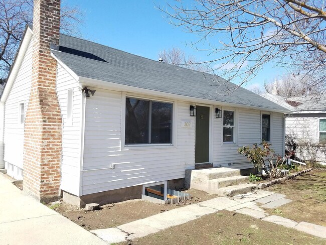 307 S Cleveland St, Unit A in Boise, ID - Building Photo - Building Photo