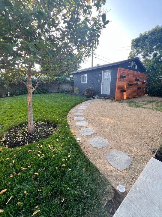 3718 Revere Ave in Los Angeles, CA - Foto de edificio