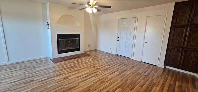 1605 N Erwin St in Ridgecrest, CA - Building Photo - Building Photo