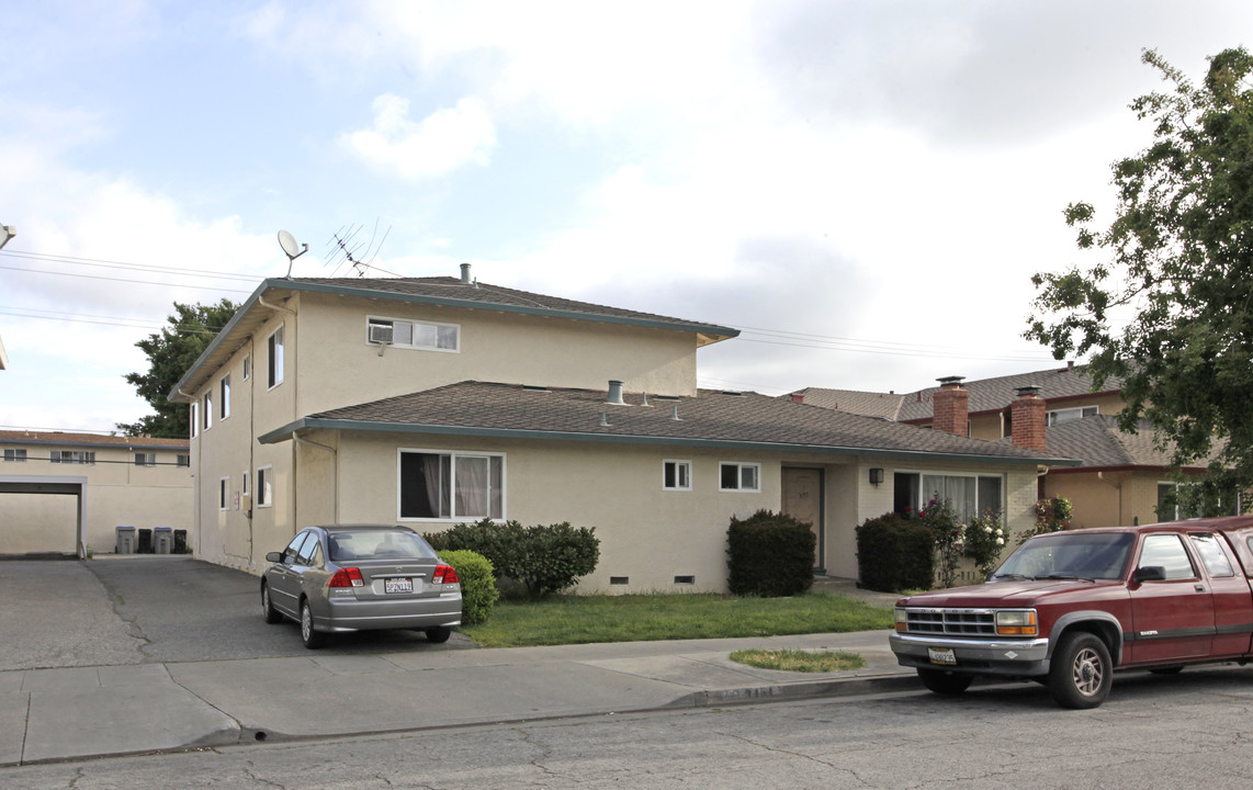 3151 Impala Dr in San Jose, CA - Foto de edificio