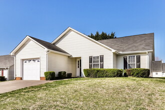 2045 Highfield Park Dr SW in Winston-Salem, NC - Building Photo - Building Photo