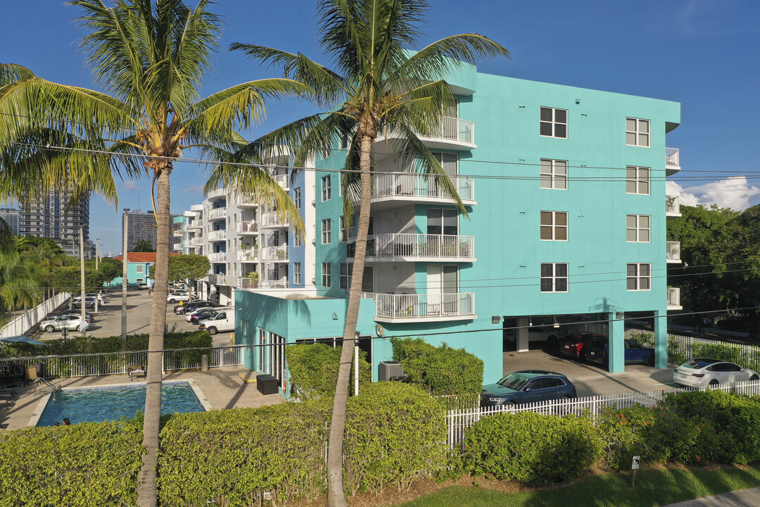 The Breeze Condominiums in North Bay Village, FL - Building Photo