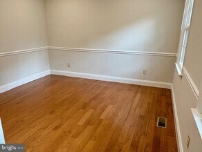 12834 Tewksbury Dr in Herndon, VA - Building Photo - Building Photo