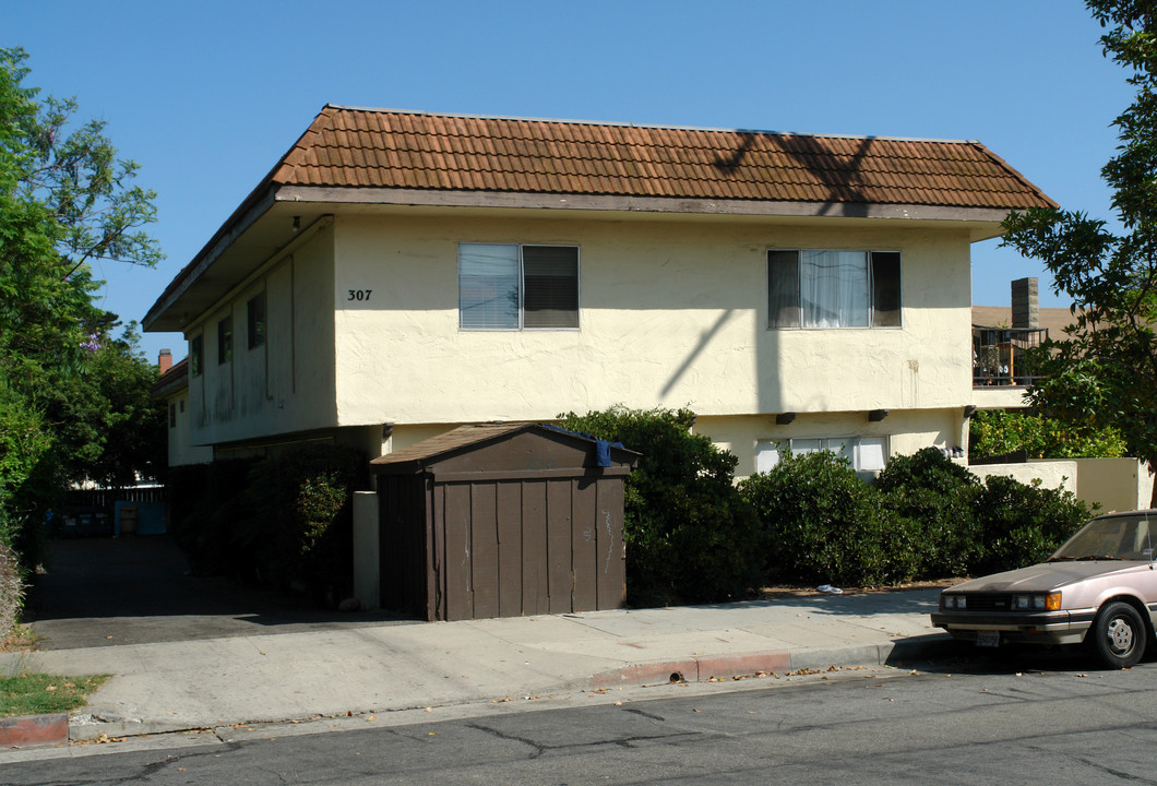 307 W Pedregosa St in Santa Barbara, CA - Foto de edificio