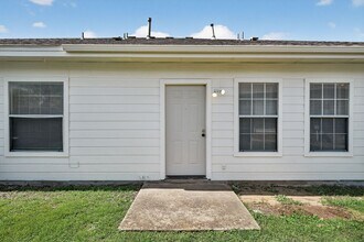 2831 Southampton Way in Round Rock, TX - Building Photo - Building Photo
