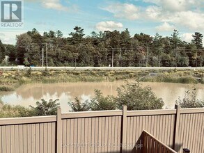 32 Hercules Clb Dr in Richmond Hill, ON - Building Photo - Building Photo